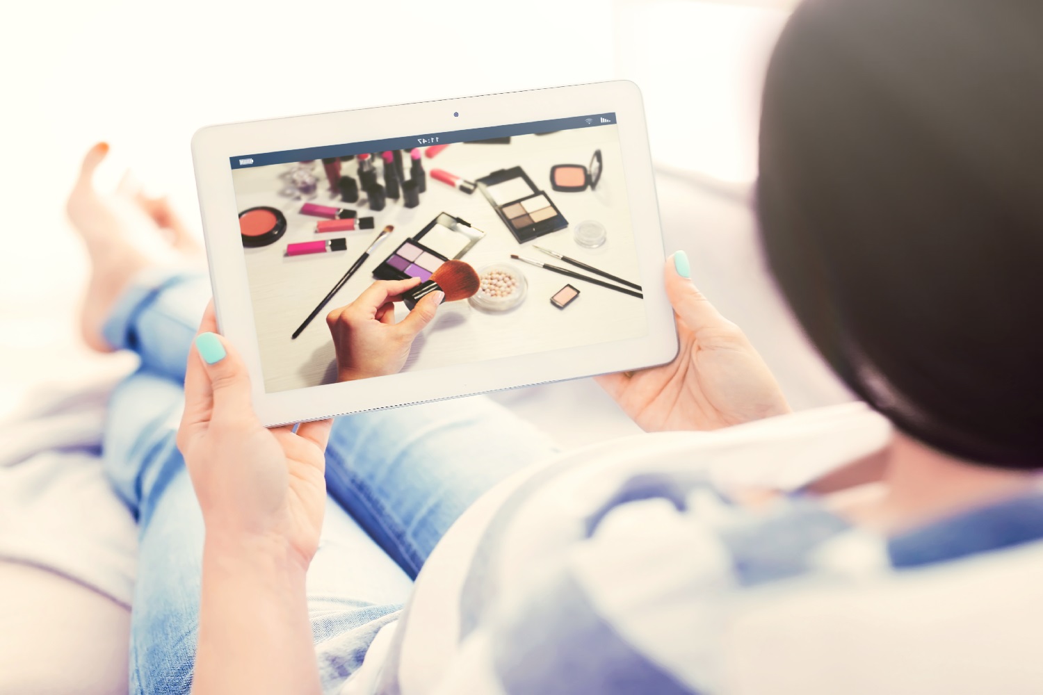 Can you really achieve a beauty qualification with only online courses?